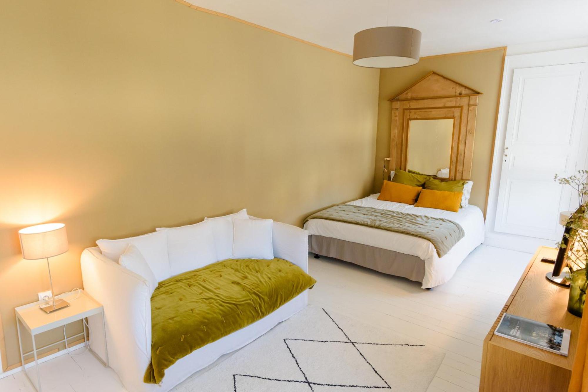 Aux Couleurs De Neuvy Hotel ภายนอก รูปภาพ